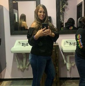 Meet your Posher, Lola